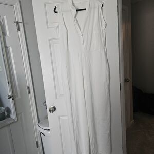 Sleeveless White Jumpsuit Size 2XL with white belt